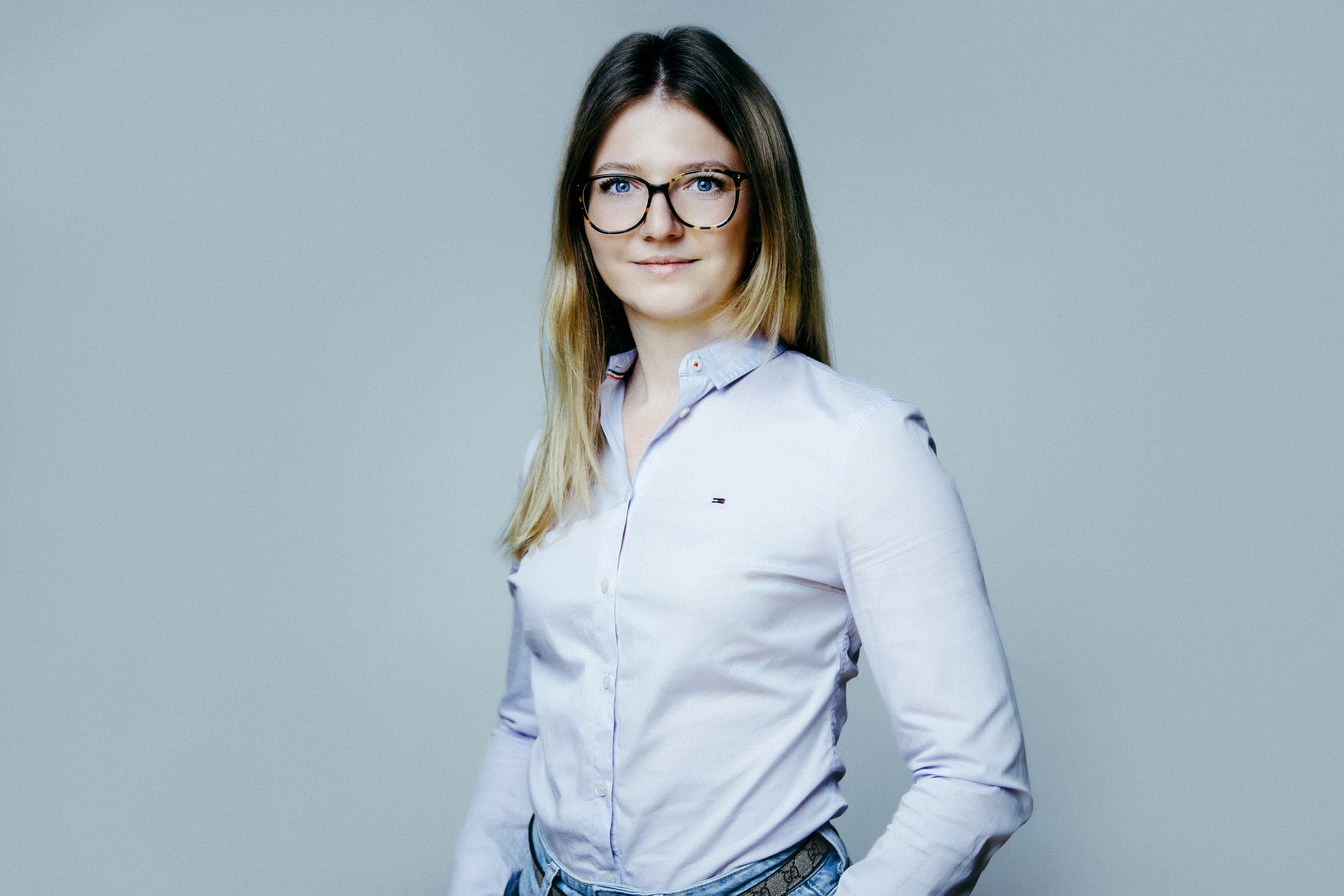 Bonnie Baraniak; Kontakt: